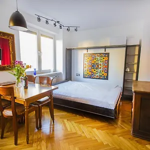 Charming Next To Lazienki Park And Center Апартаменты